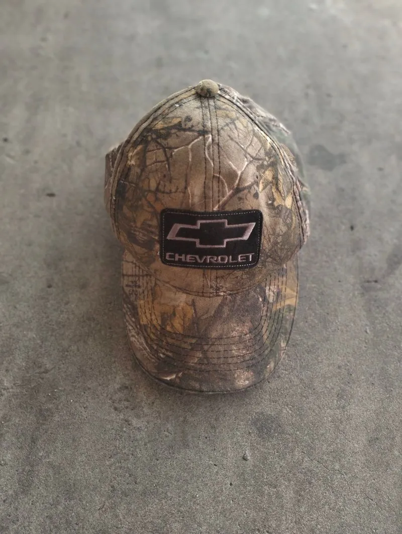 CHEVROLET REALTREE photo 1
