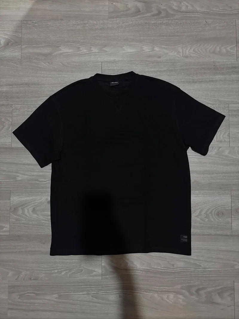 Kaos polos hitam H&M photo 1