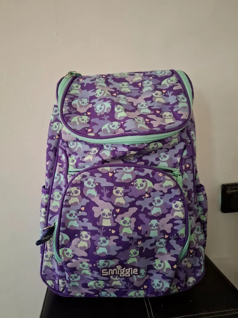 Backpack smiggle photo 1