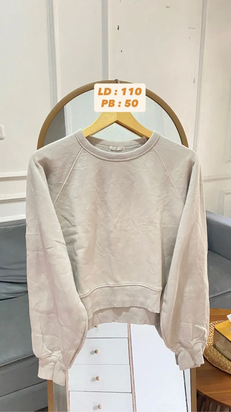 Sweater wanita croptop cream photo 1