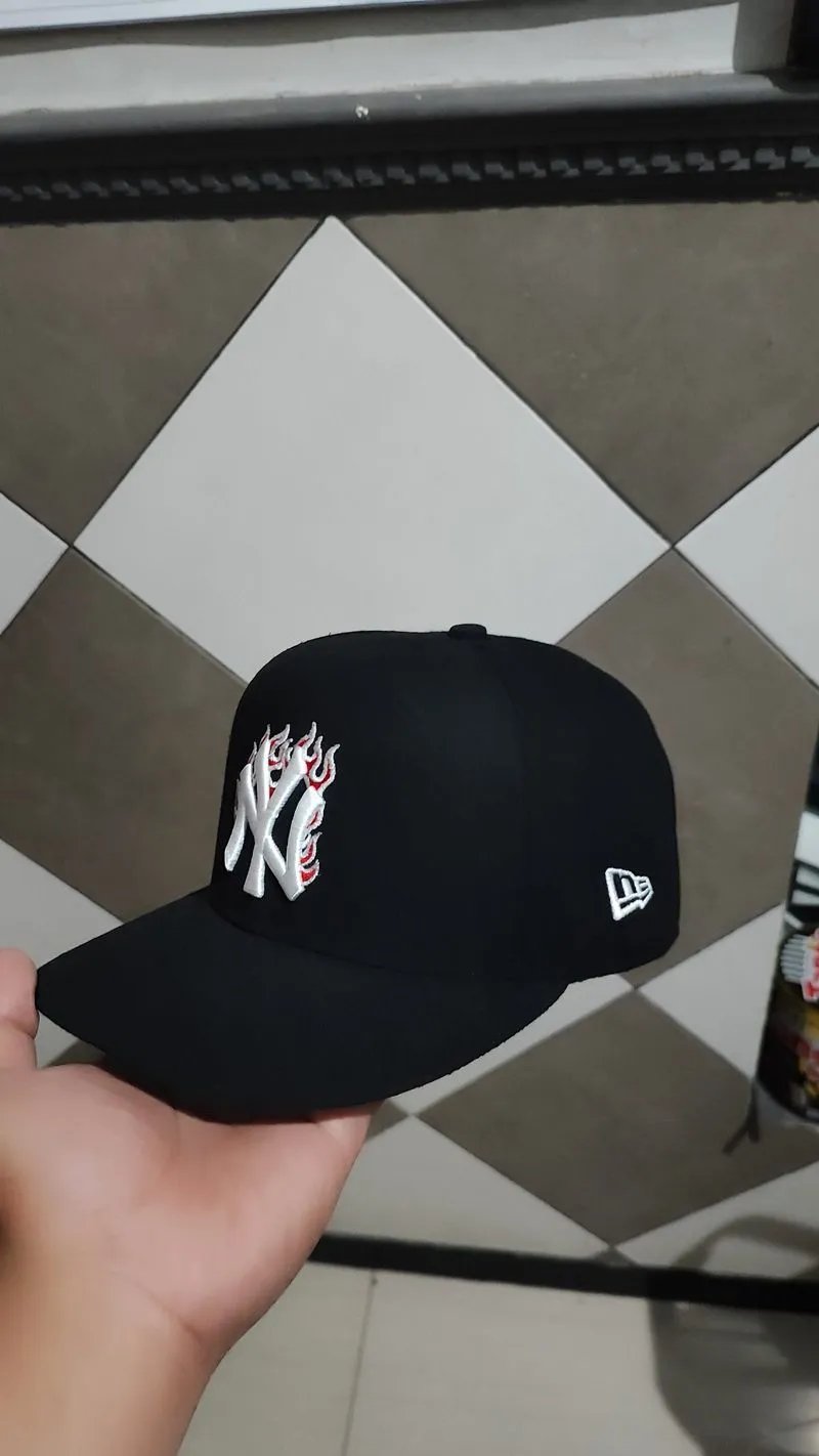 New Era NY MLB Streetwear Y2K Hat photo 1