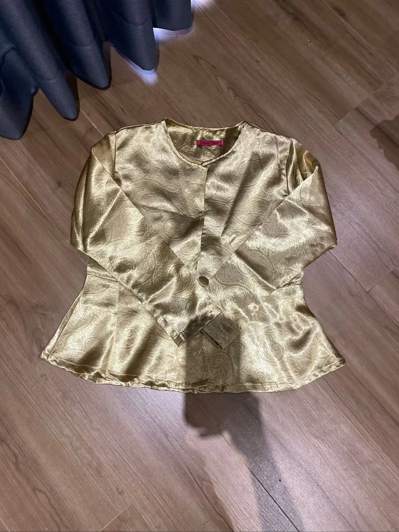 BAJU PESTA GOLD photo 1