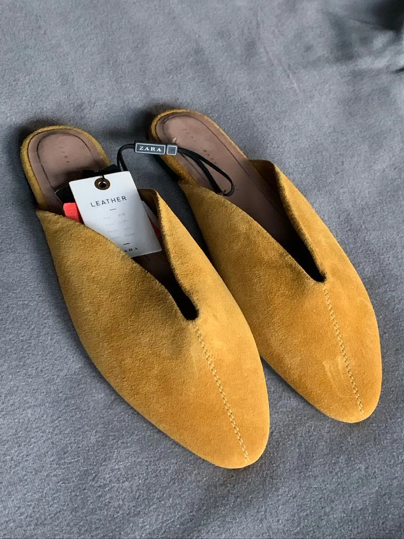 Zara Trafaluc’s suede mule photo 1