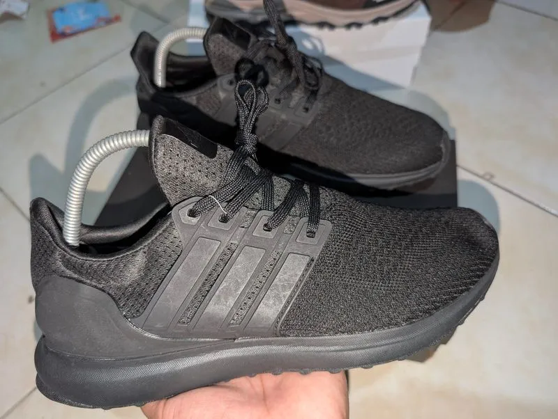 ADIDAS ULTRA BOOST FULL BLACK  photo 1