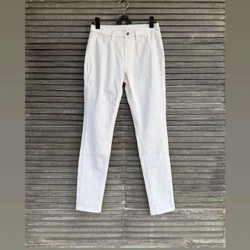 MJ68 - Celana Jegging Putih Uniqlo photo 1