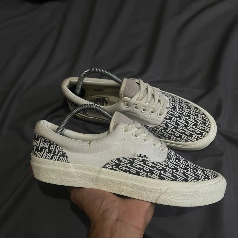 VANS Emo Indie Sneakers Pria white black photo 1