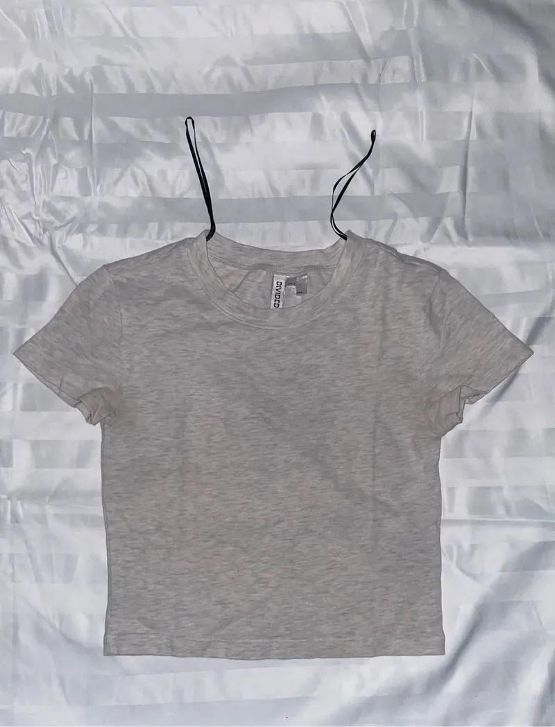 H&M Crop Top Gray photo 1