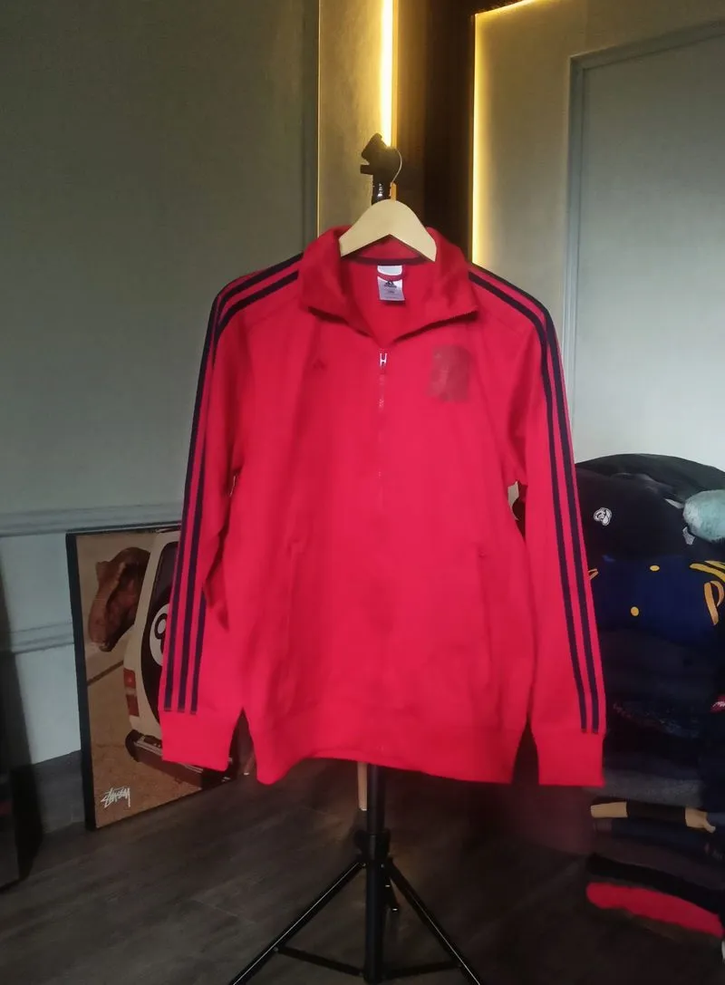 Track top Spanyol 2015-2016 photo 1
