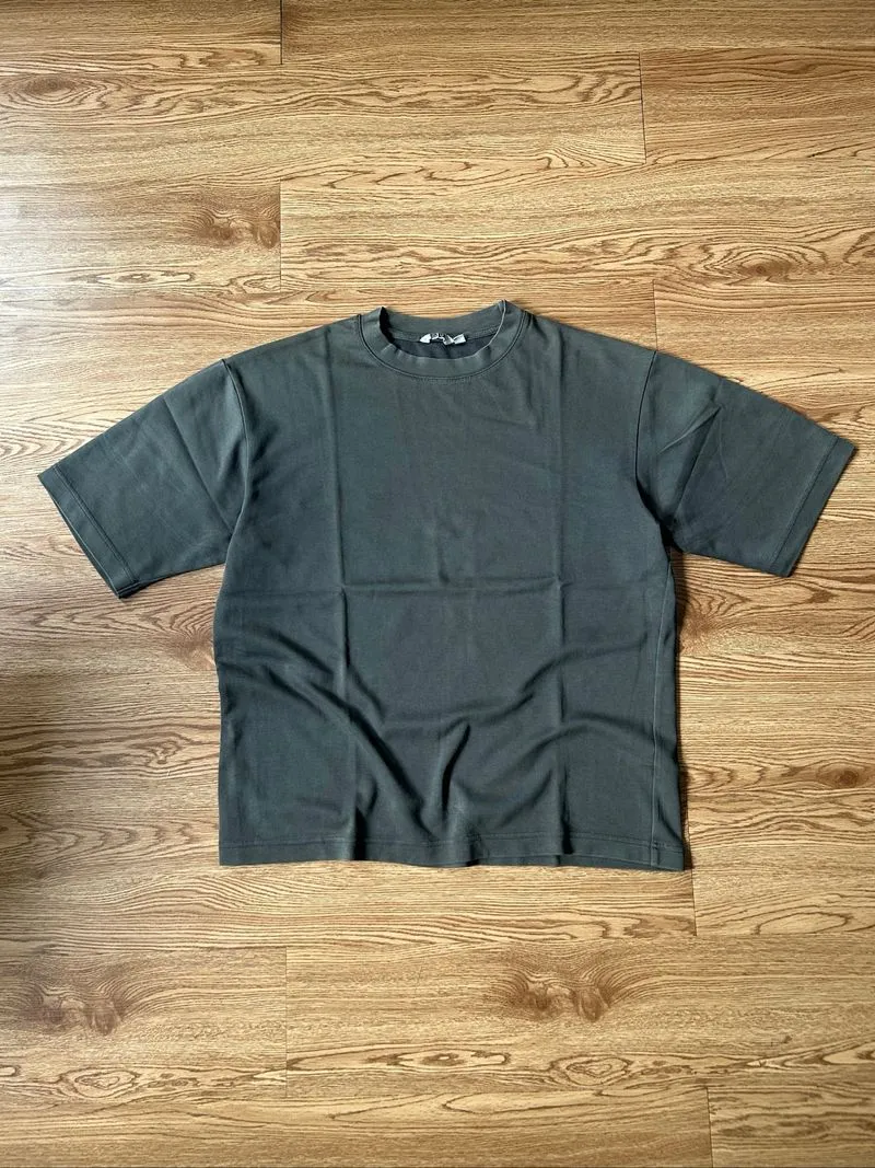 Kaos Uniqlo U Airsm Oversize photo 1