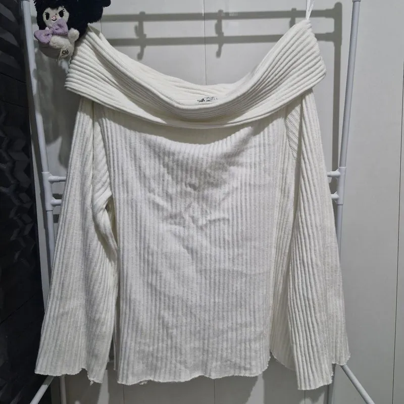Off shoulder zara photo 1