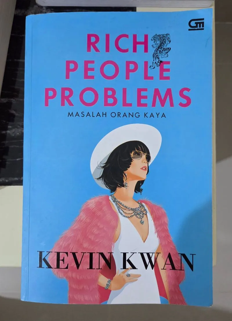 Buku Novel Rich People Problem Kevin Kwan photo 1
