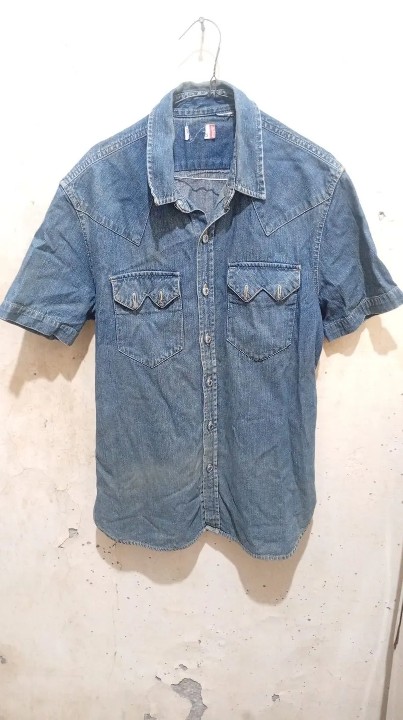 LEVI'S KEMEJA DENIM (LENGAN PENDEK)  photo 1