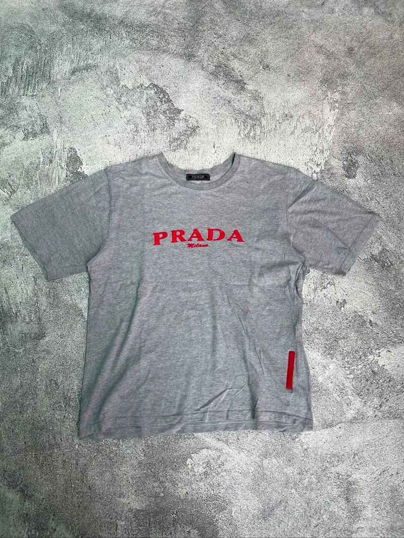 PRADA MILANO ITALY T SHIRT photo 1