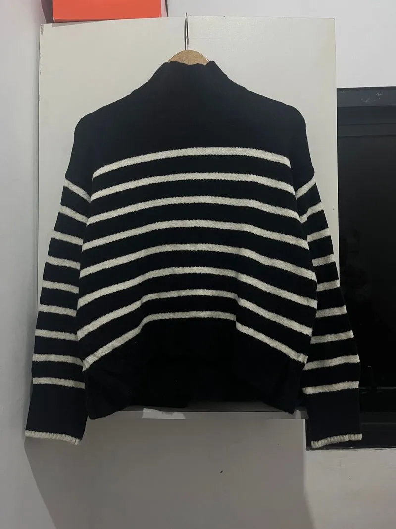 Uniqlo Casual Sweater Wanita white navy photo 1