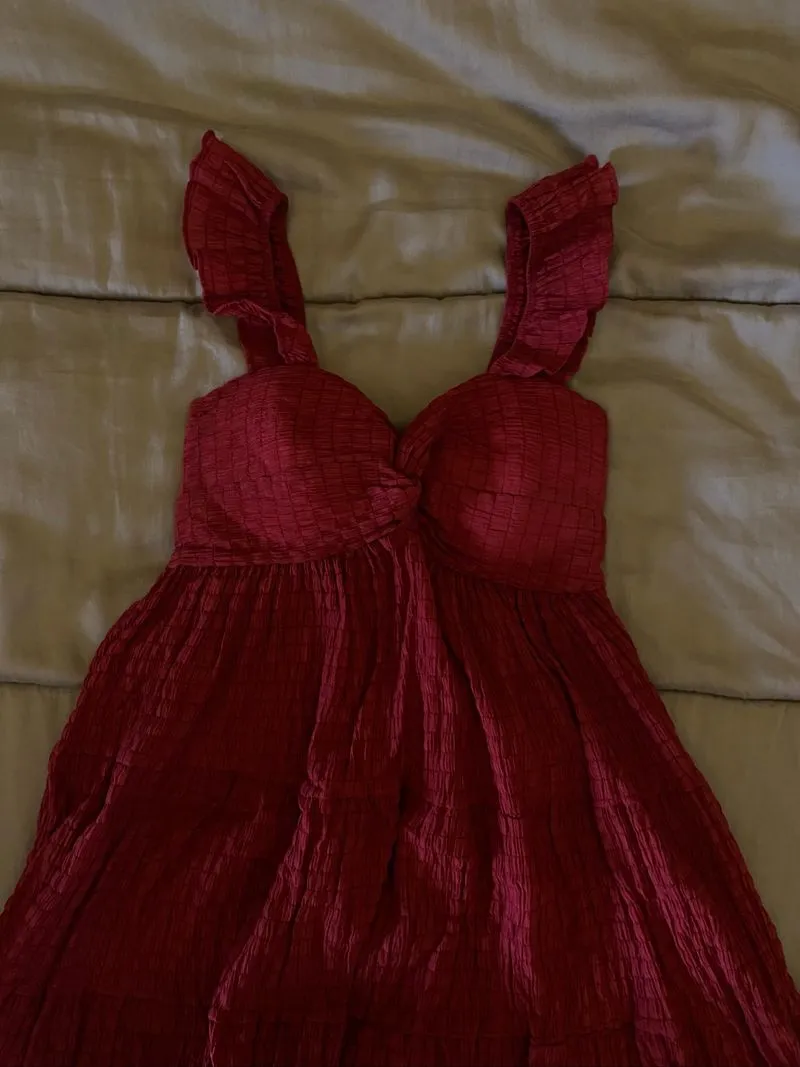 Red dress photo 1