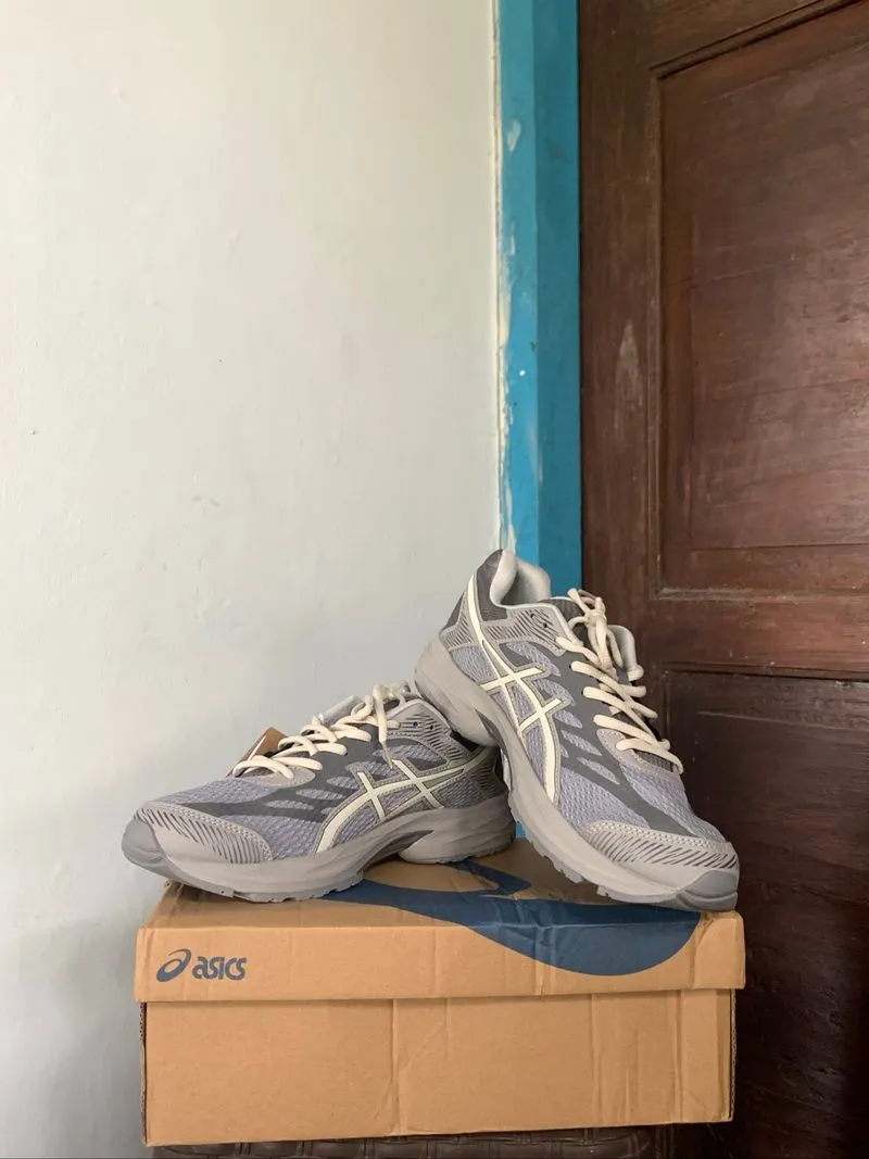 Sepatu Asics Gel Flux 4 Grey Size 44 Rare photo 1
