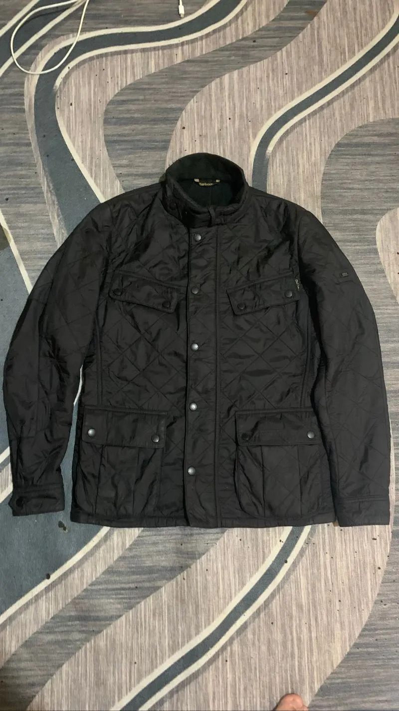 Jaket Barbour internasional hitam photo 1