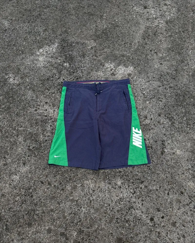 Y2k Nike photo 1