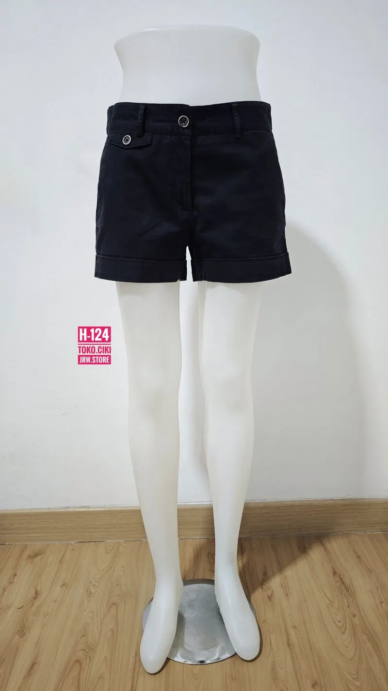 CELANA PENDEK HITAM BLACK CEWE (H-124) photo 1