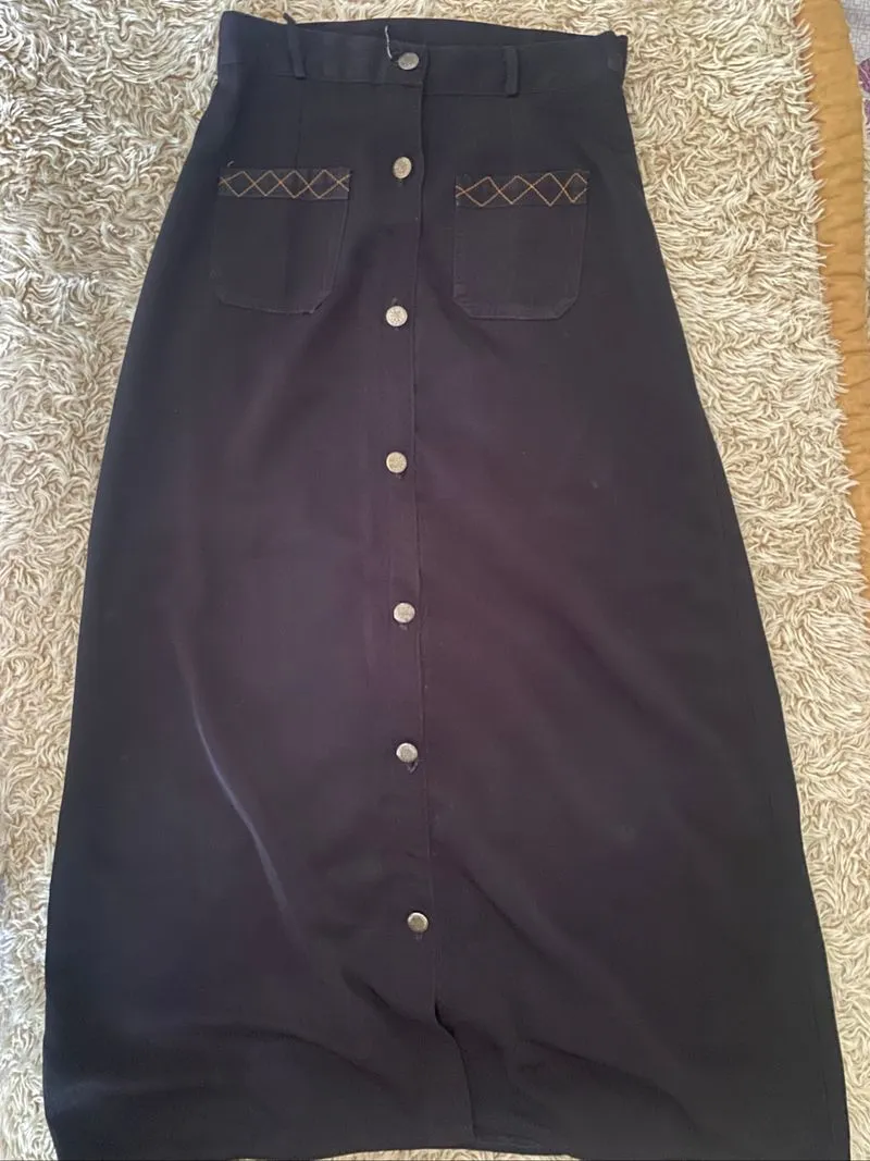 rok hitam panjang photo 1