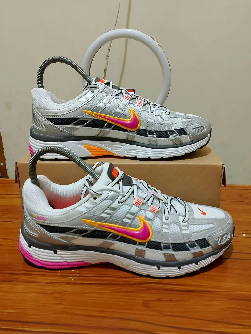 Sepatu Nike p6000 photo 1