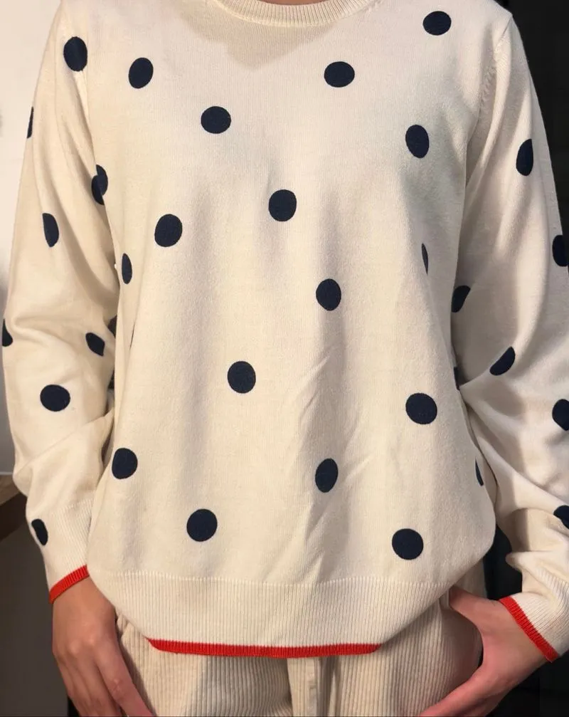 sweater polkadot photo 1