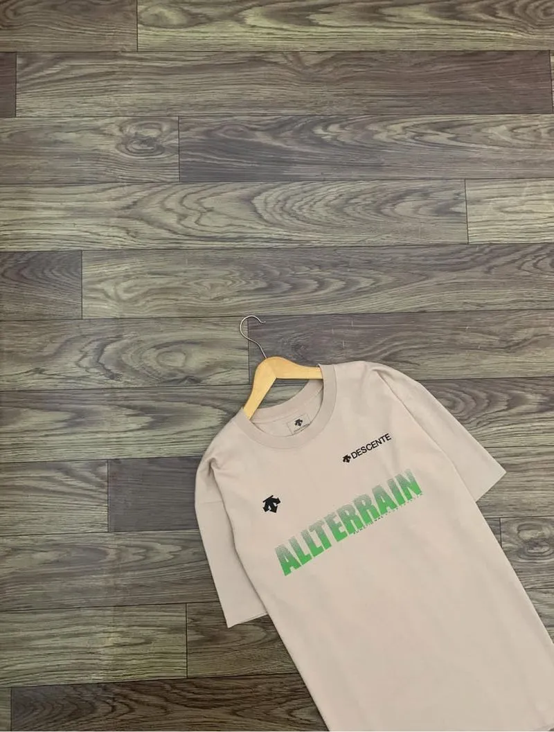 Kaos DESCENTE Branded Khaki Tee TShirt photo 1