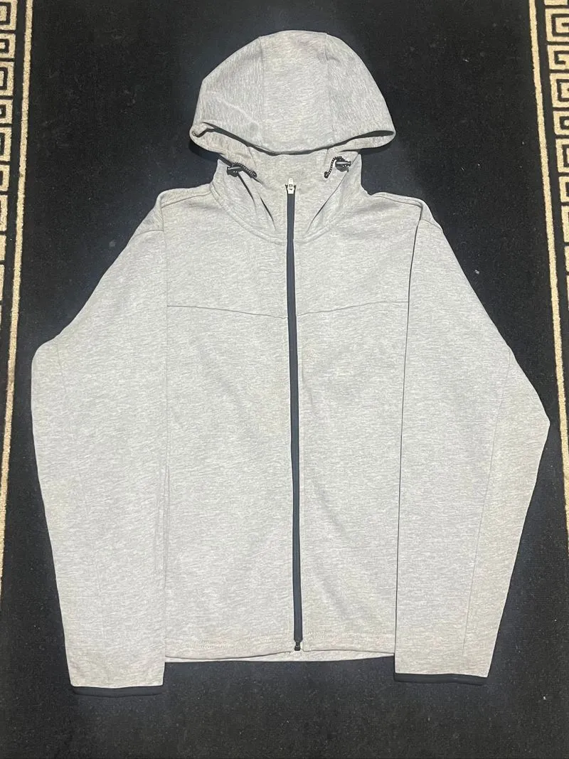 Gu uniqlo tech zip hoodie photo 1