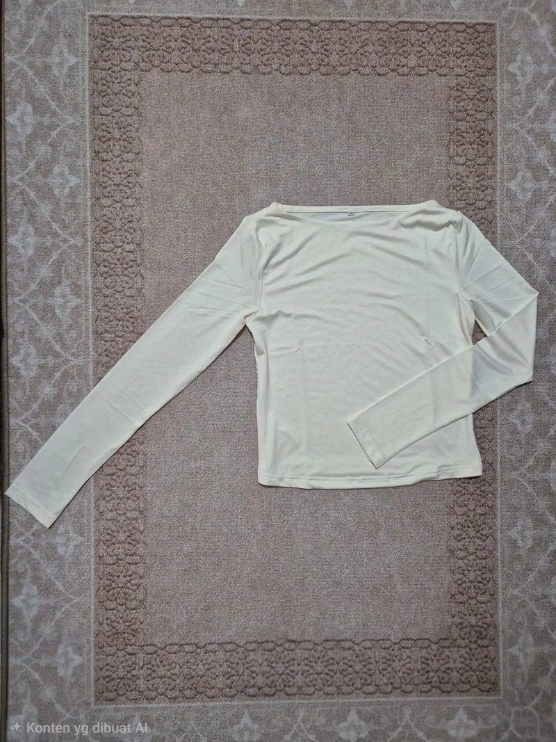 (NEW!!) 99K OUTLET BOAT NECK WHITE BASIC TOP photo 1