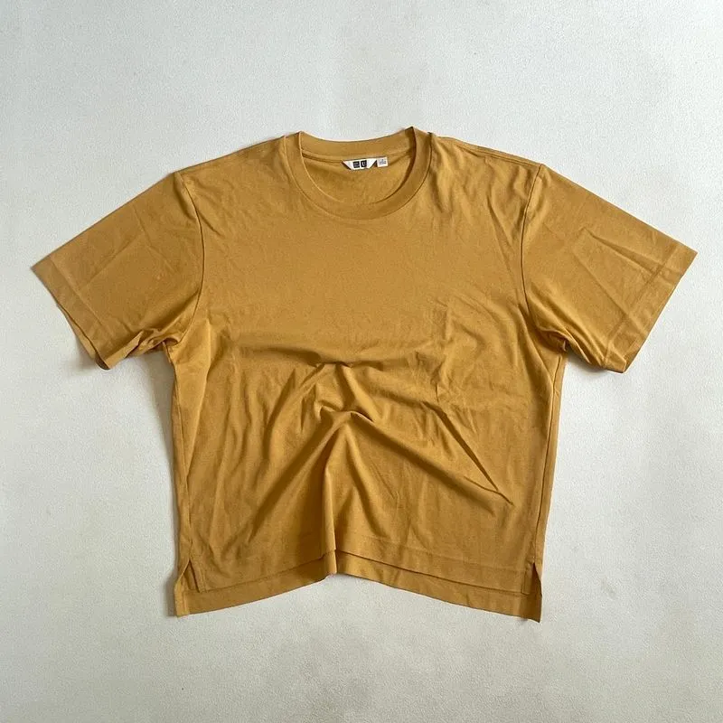 Uniqlo U T Shirt photo 1