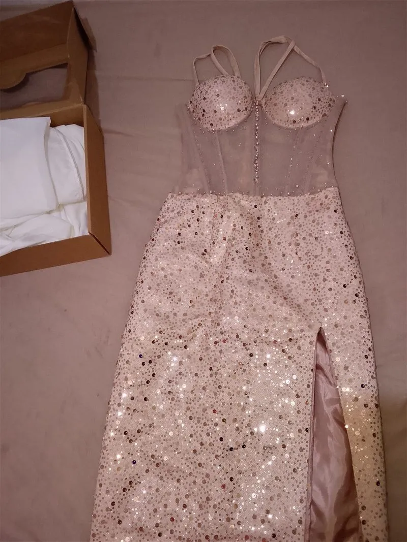 Wedding dress photo 1
