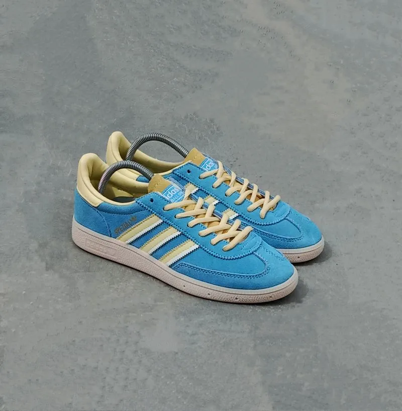 Adidas Streetwear Casual Sneakers Wanita blue yellow photo 1