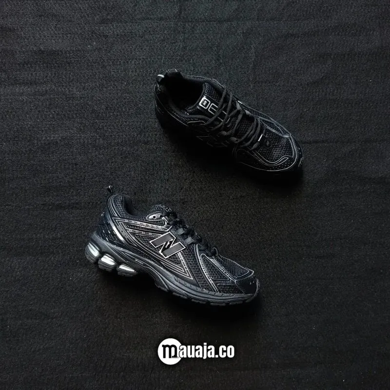 New Balance 1906R Black Silver photo 1