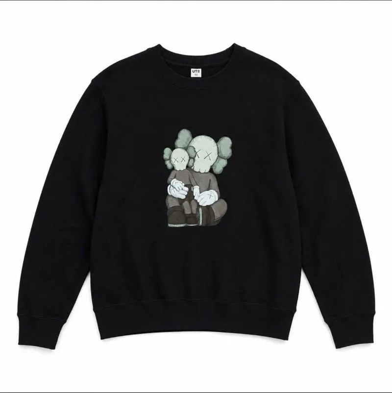 Uniqlo X KAWS UT The Companion Crewneck Sweatshirt Anak photo 1