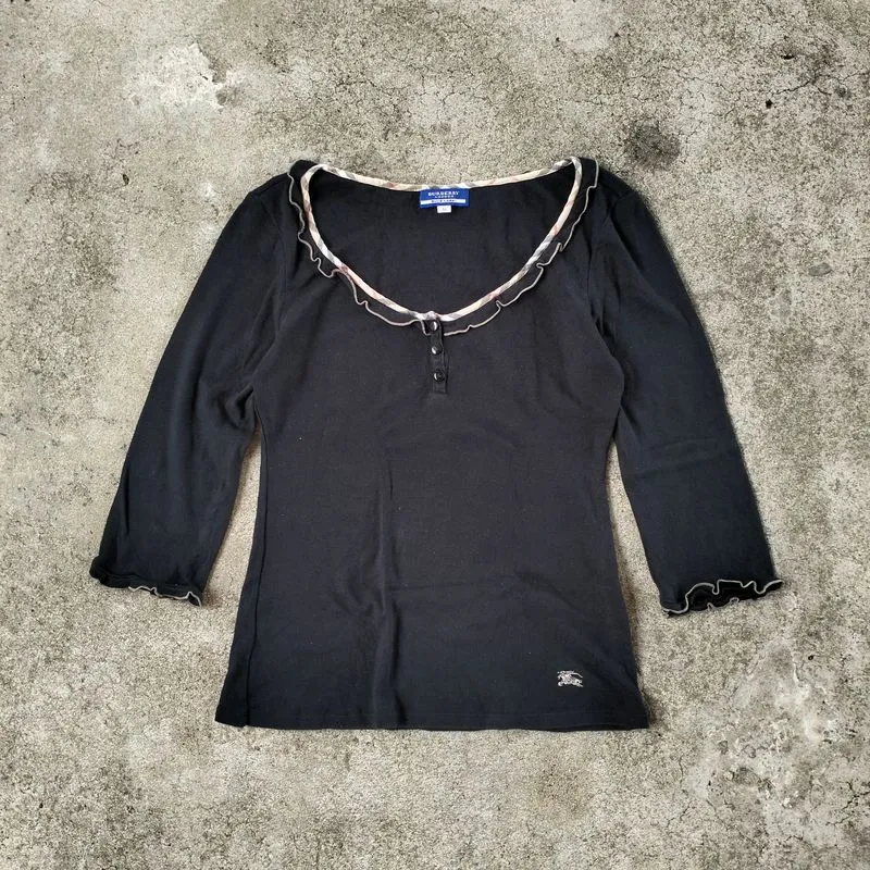 Burberry Y2K Avant Garde T-shirt Wanita black photo 1