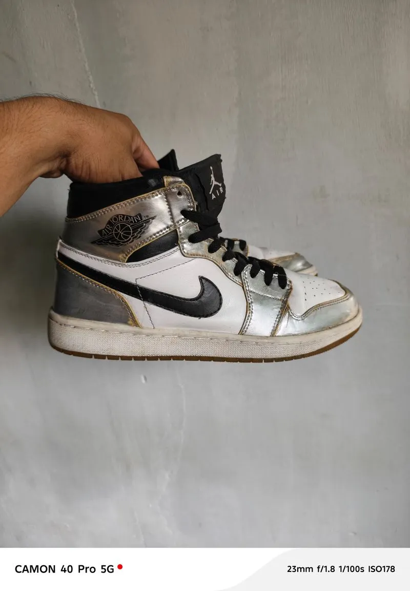 Air Jordan 1 Retro High Think 16 photo 1