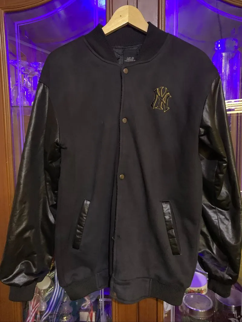 Varsity vintage mlb photo 1