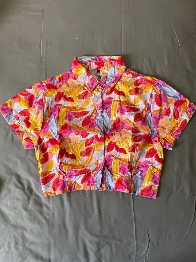 colorbox | crop top flowers photo 1