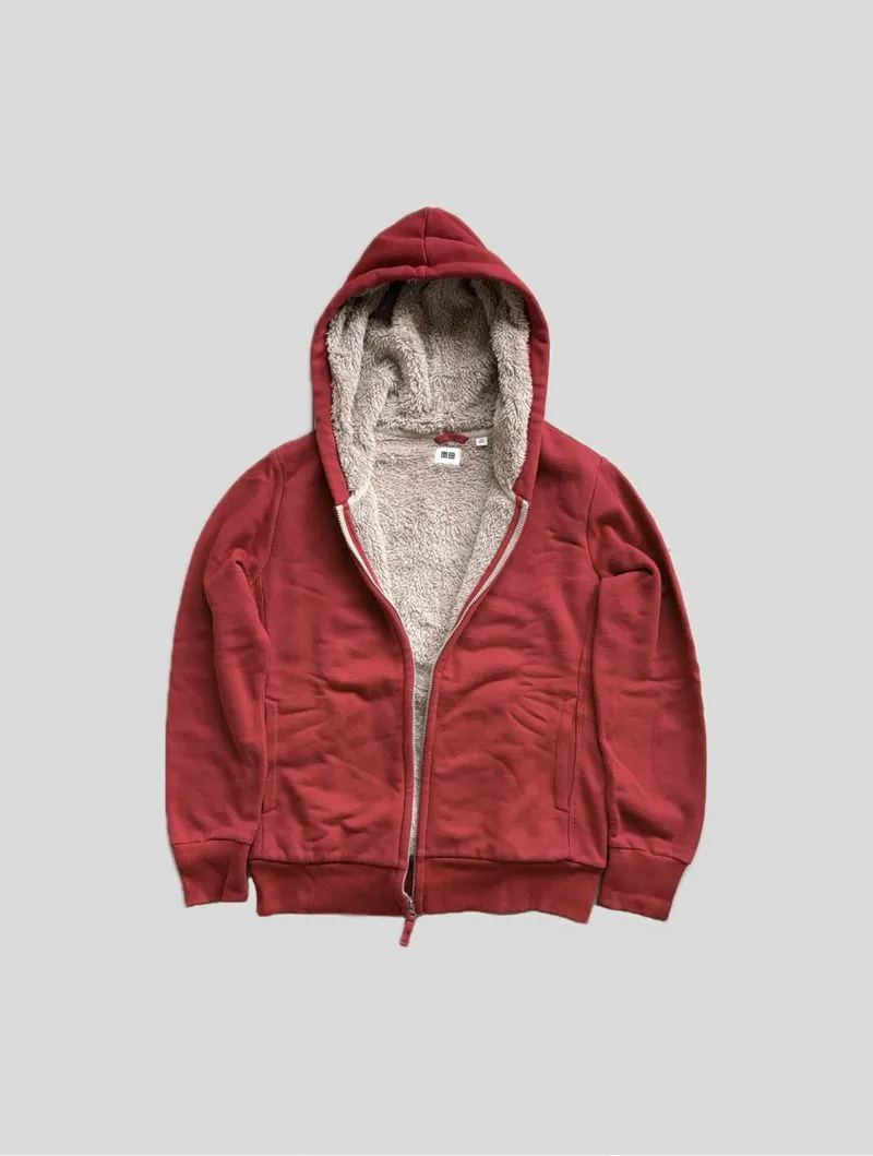 Uniqlo red jacket photo 1