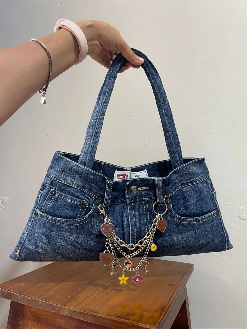 REWORKED BAG FROM ORIGINAL LEVI’S JEANS (tas denim tote bag) photo 1