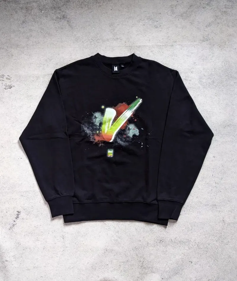 Official Merchandise BTS V Sweatshirt photo 1