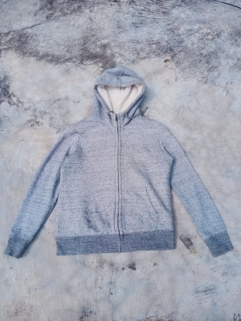 Uniqlo Sherpa Lined Hoodie Full Zip photo 1