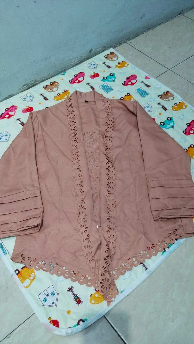 Kebaya modern kutu baru photo 1