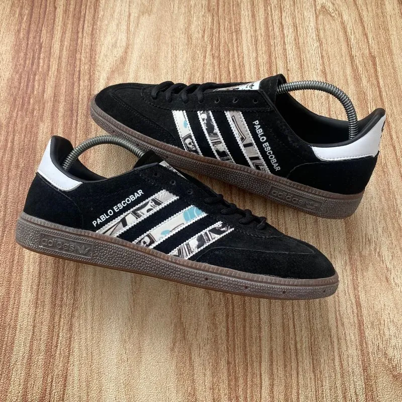 Adidas Casual Sneakers Pria black photo 1