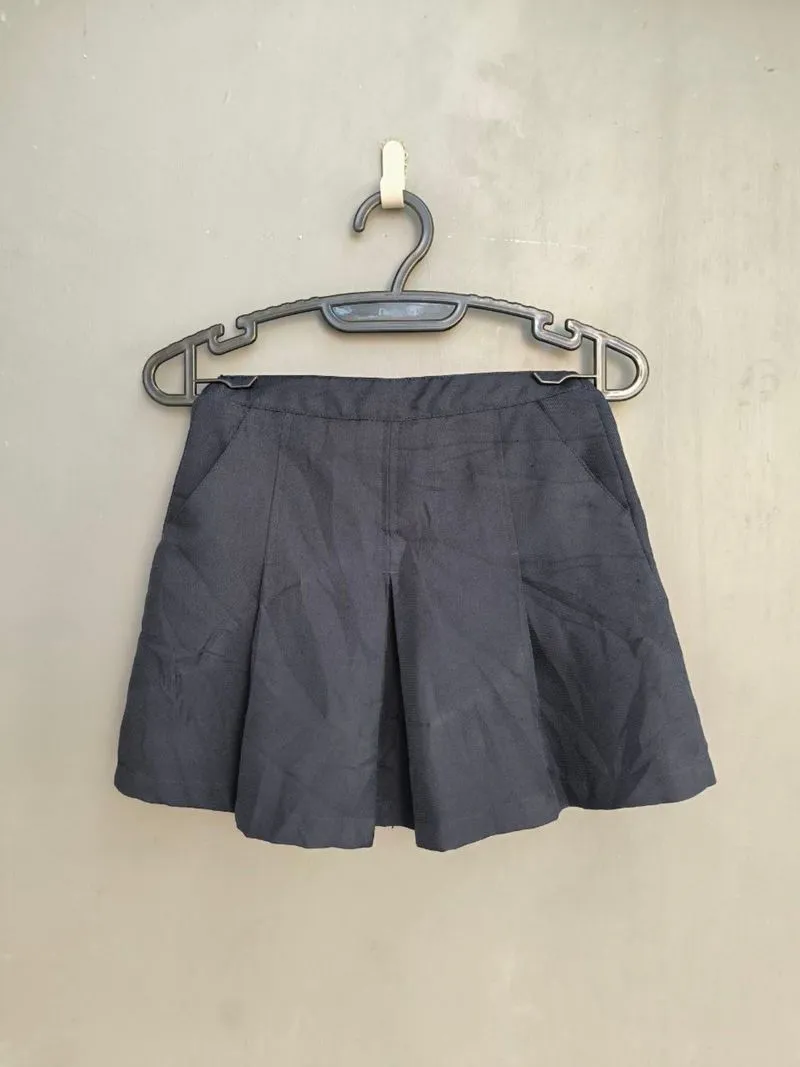 Rok Celana Pendek Plisket Model Rok Seragam Sekolah photo 1