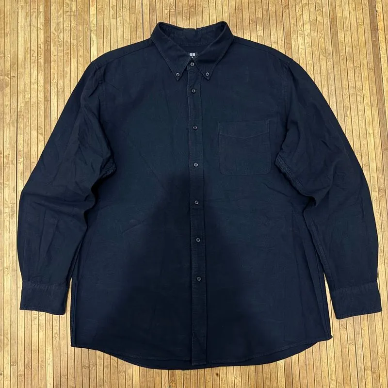 UNIQLO BLACK LONG SLEEVE OXFORD SHIRT photo 1