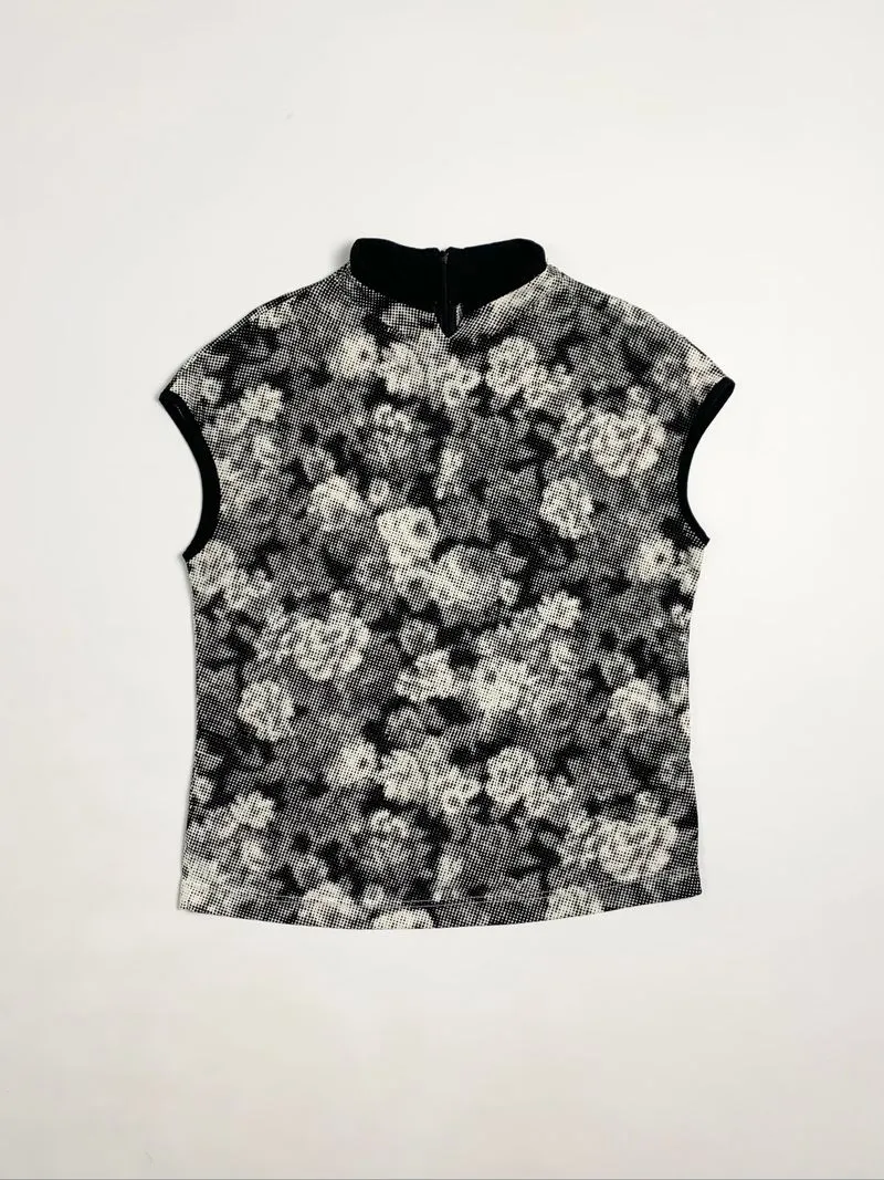 Y2k Sentire Sleeveless Tee With Blur Graphic Made In Japan photo 1
