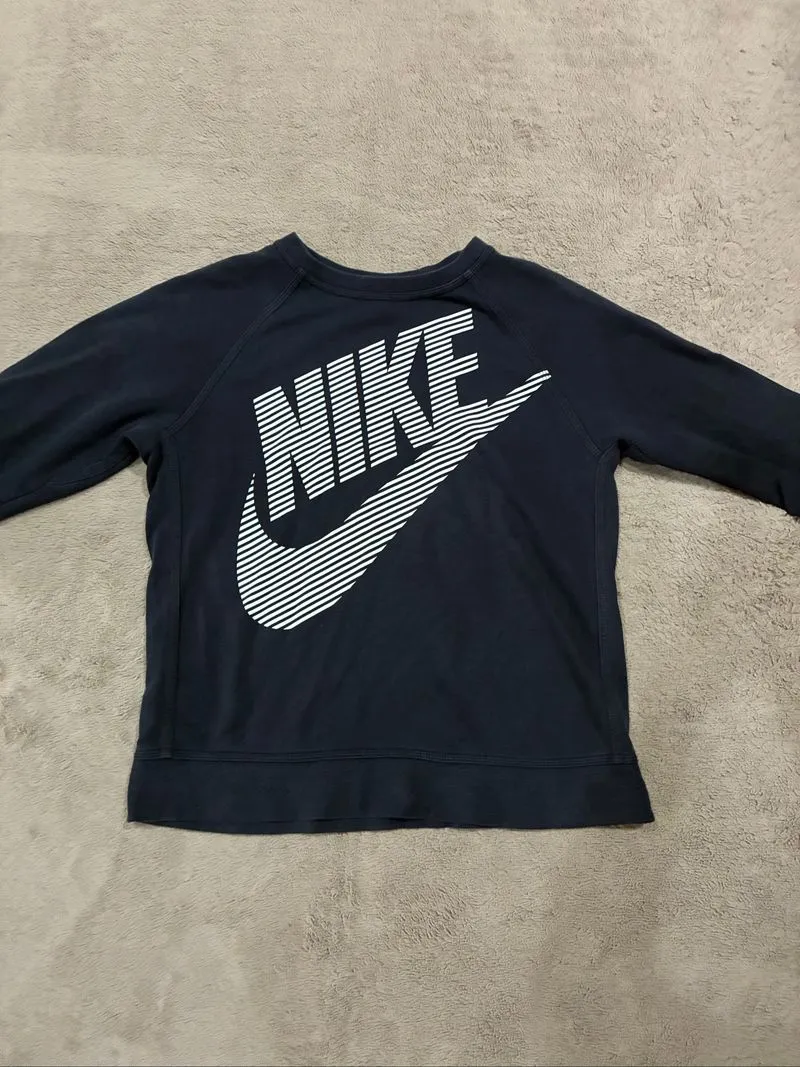 NIKE Sweater  photo 1