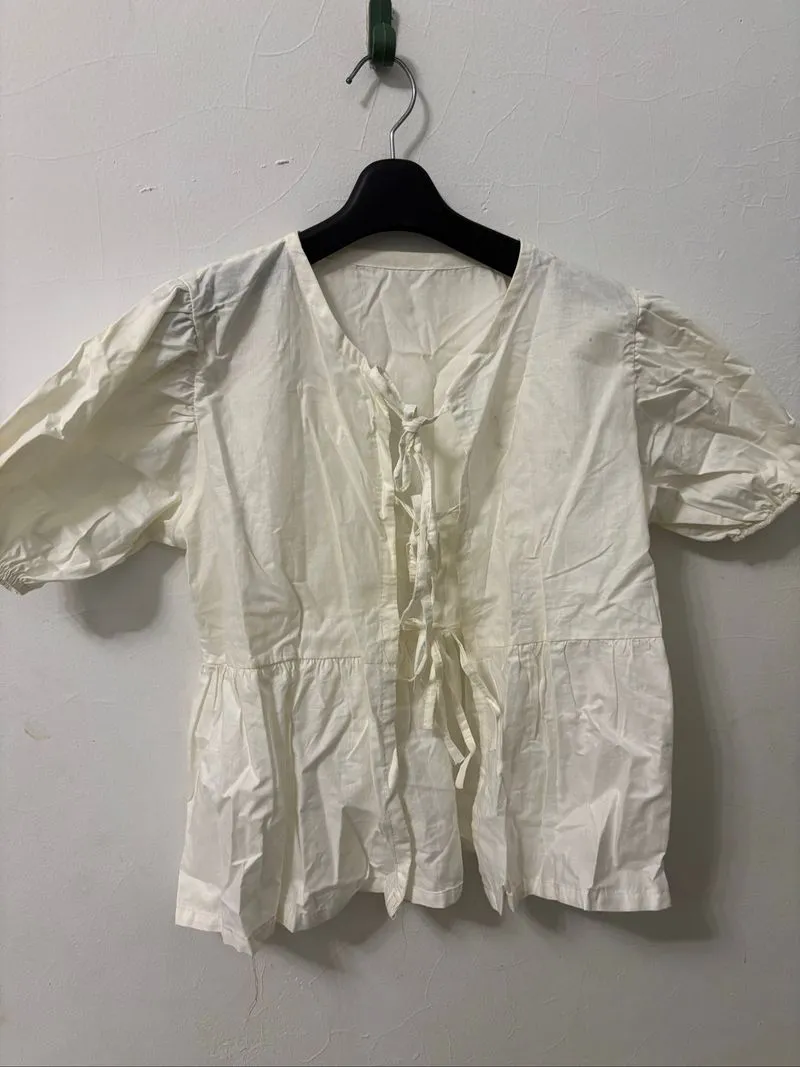 blouse  photo 1