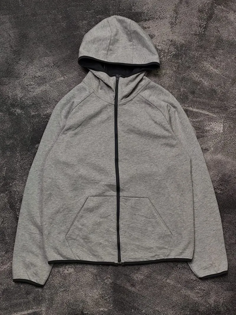 UNIQLO tech polar photo 1